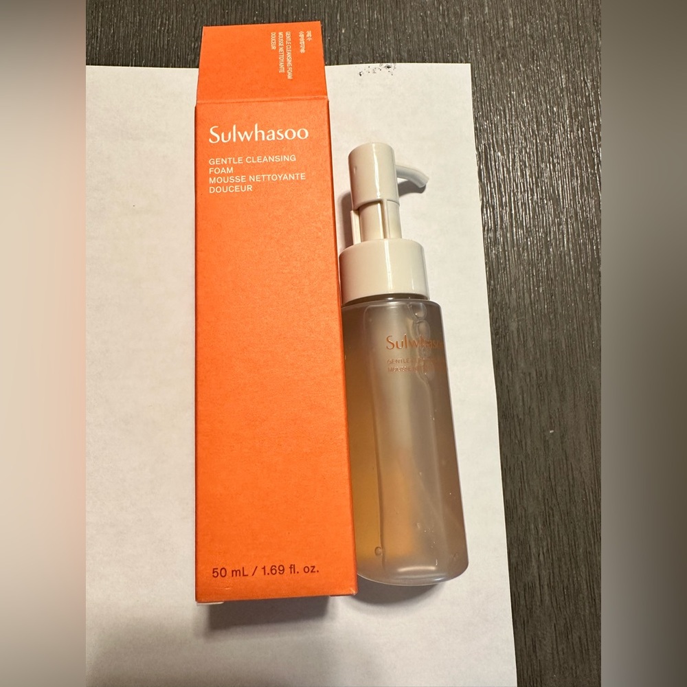 Sulwhasoo Gentle Cleansing Foam 50ml Sample Newist Version. Amore pacific